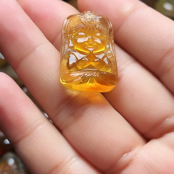 琥珀未镶嵌颈饰74