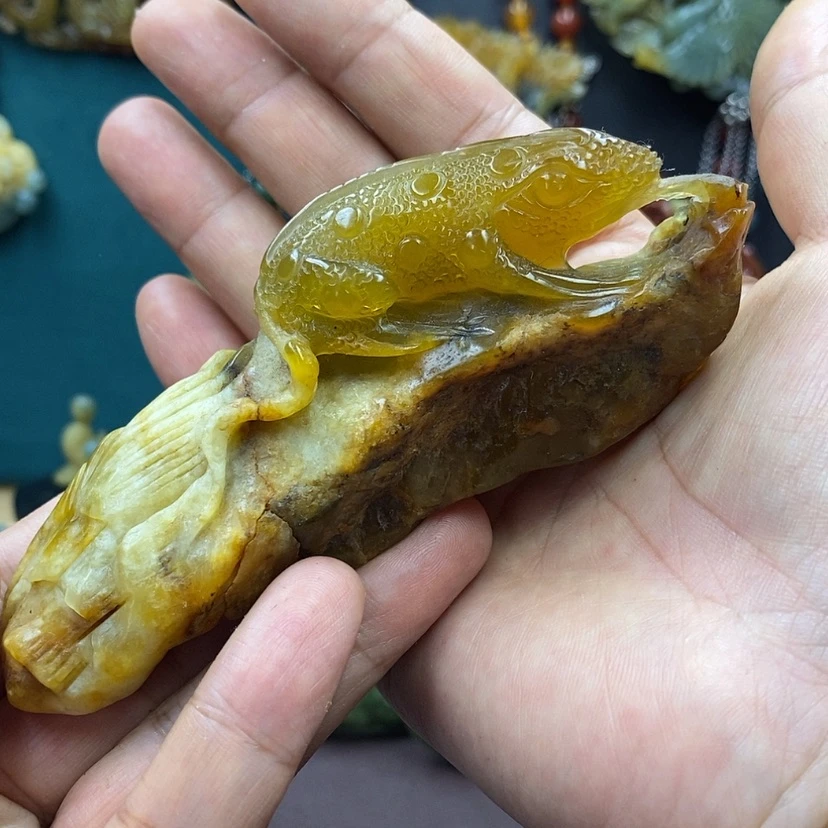 【闪购商品】蛇纹石玉未镶嵌手把件珊**迟
