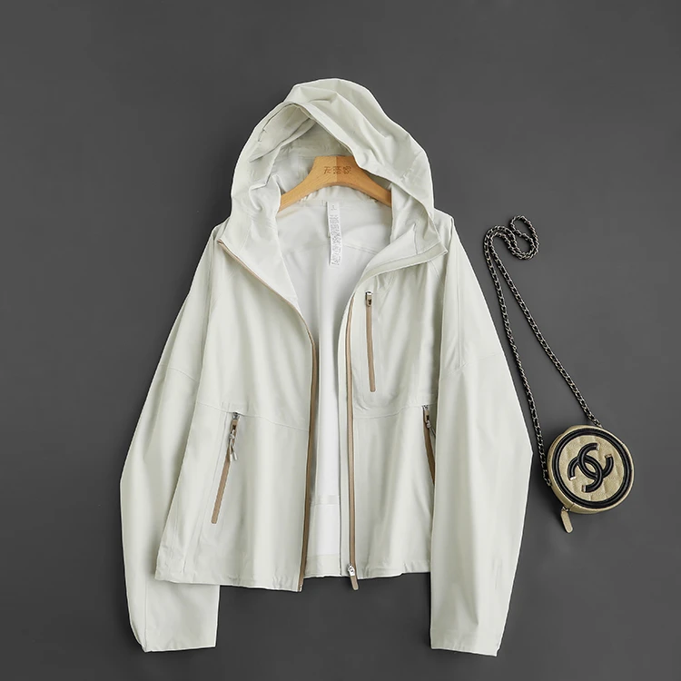 轻户外风 防风防水软壳连帽冲锋衣外套夹克女2025春新