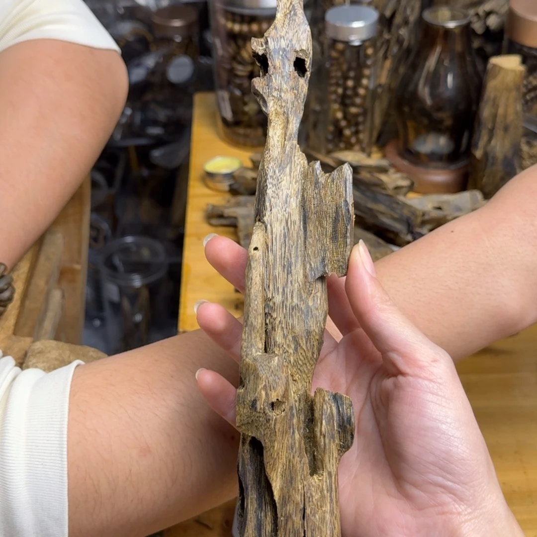 沉香沉香碎屑张勺子品种块料 62克