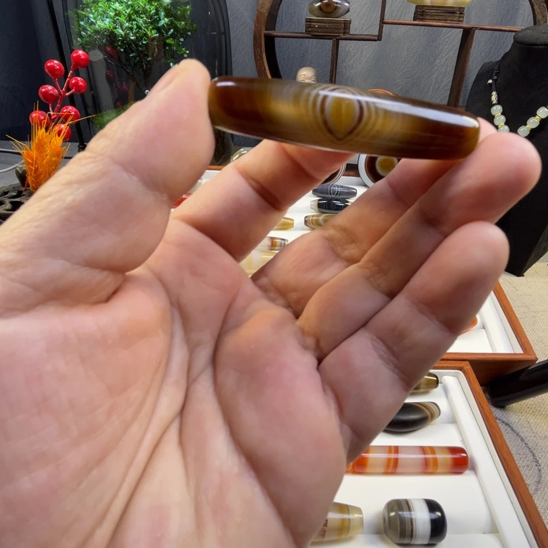 玛瑙/玉髓未镶嵌珠宝半成品