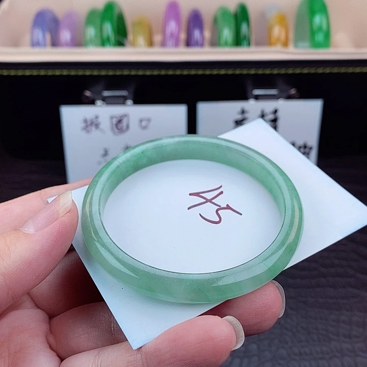 时尚潮流百搭手镯