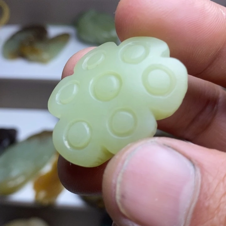 和田玉（糖玉）未镶嵌颈饰