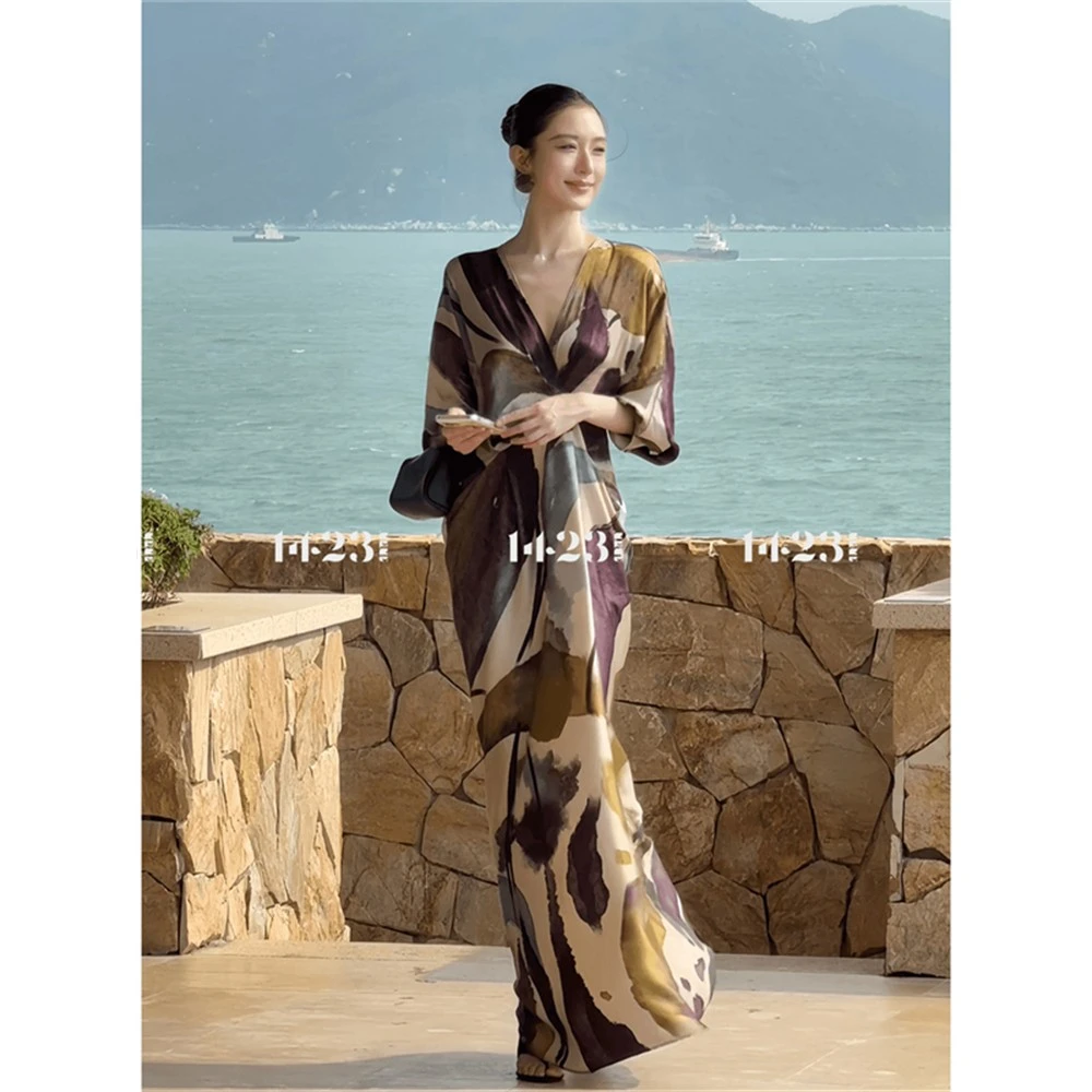 法式度假风气质连衣裙女秋季流行单品新款长裙高级感减龄裙子