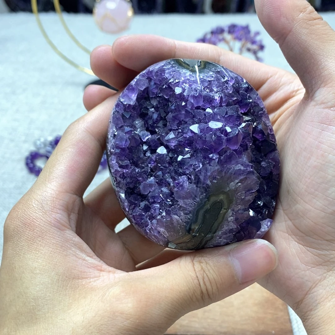 未镶嵌水晶大型摆件（非配饰）