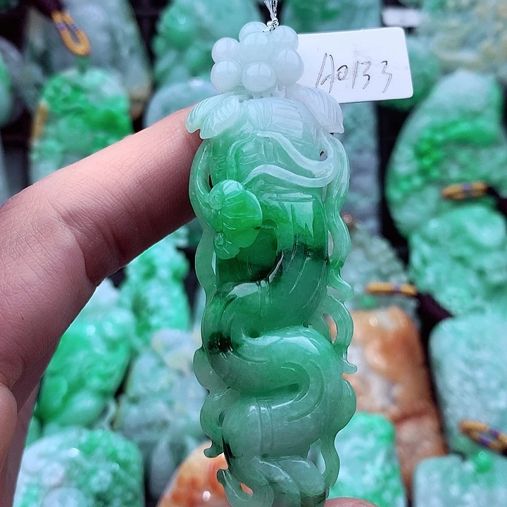 翡翠吊坠(不含链)未镶嵌