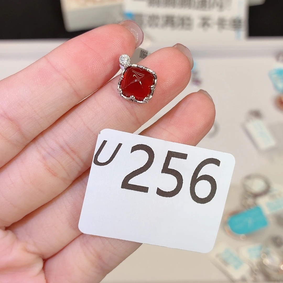 银S925镶嵌珠宝首饰石榴石