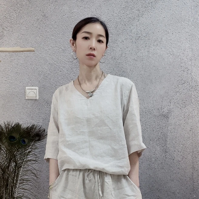 砂洗亚麻瘦版V领简约百搭套头衫