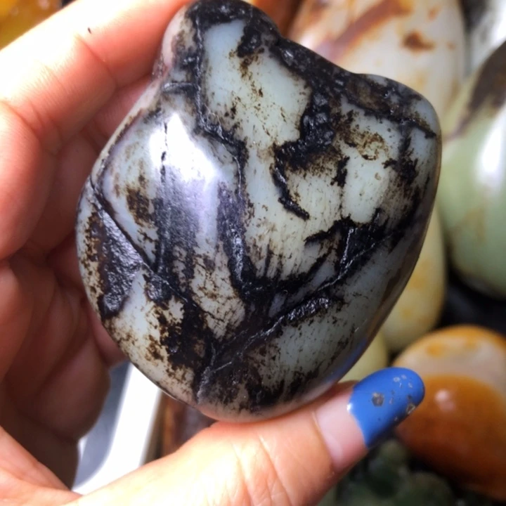 和田玉未镶嵌珠宝奇石