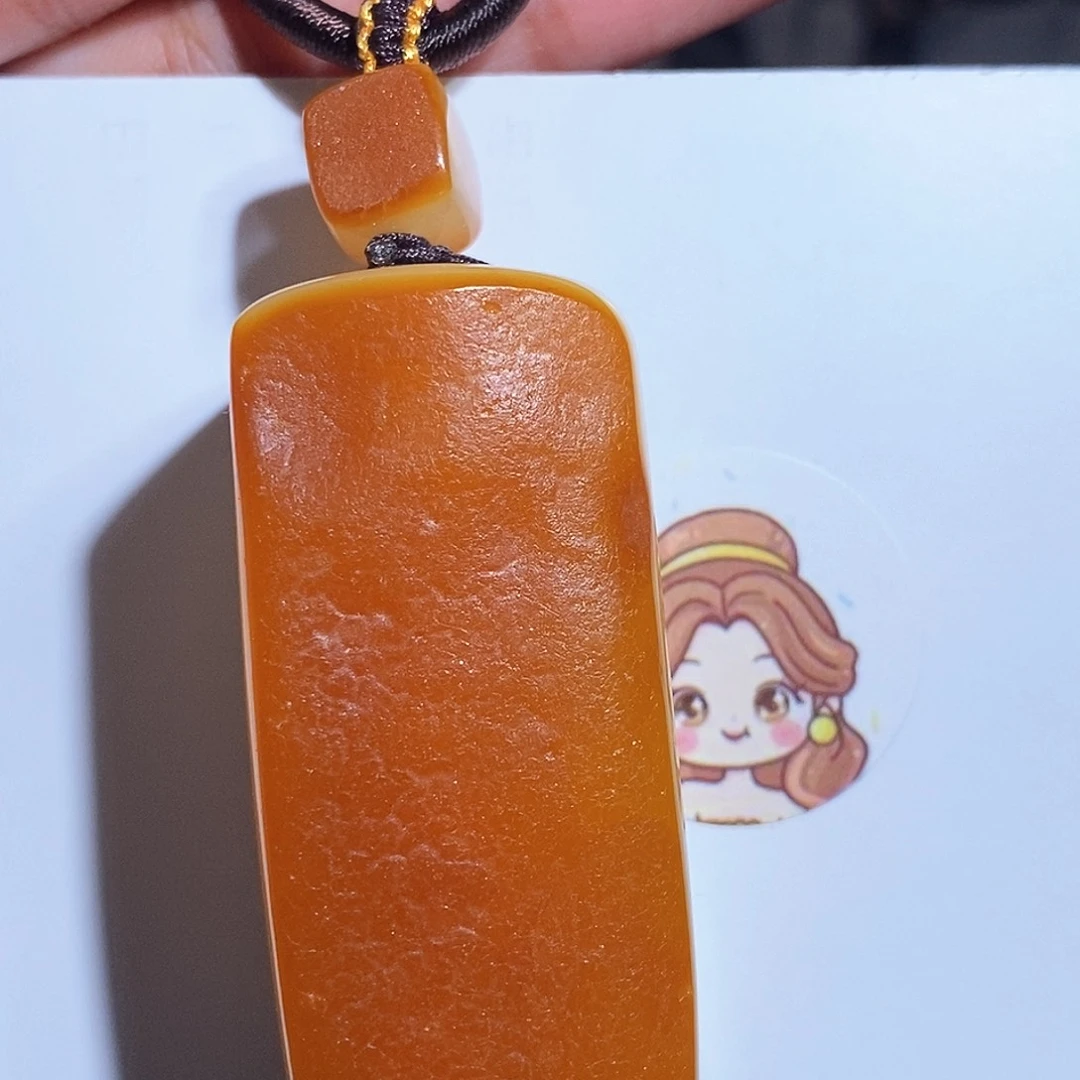 未镶嵌琥珀珠宝奇石