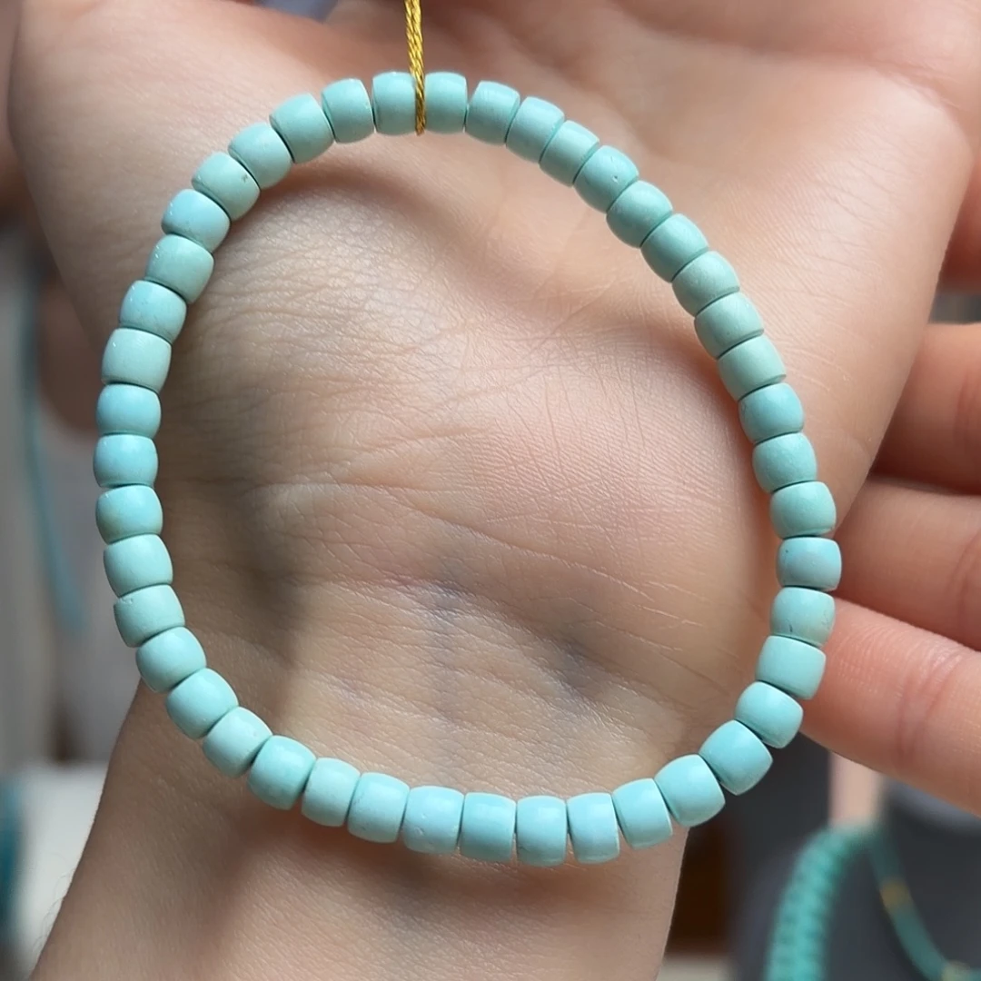 绿松石未镶嵌颈饰