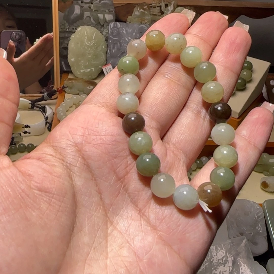 和田玉（糖玉）未镶嵌颈饰