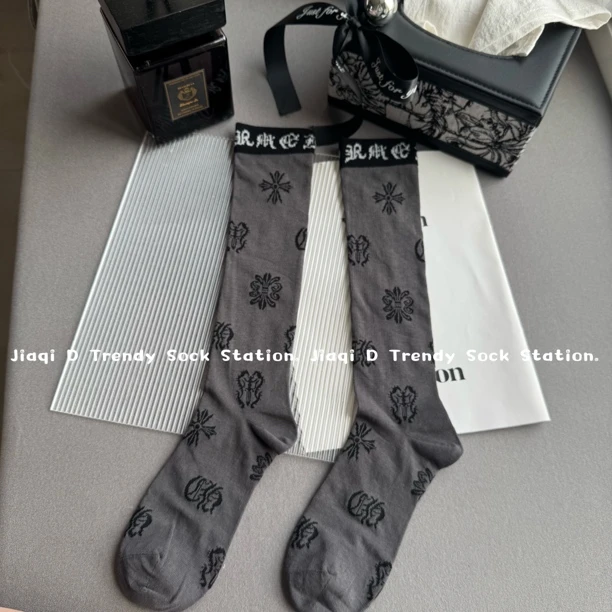 夏季新款陈太同款复古字母小腿袜女半掌踩脚时尚及膝袜个性潮袜