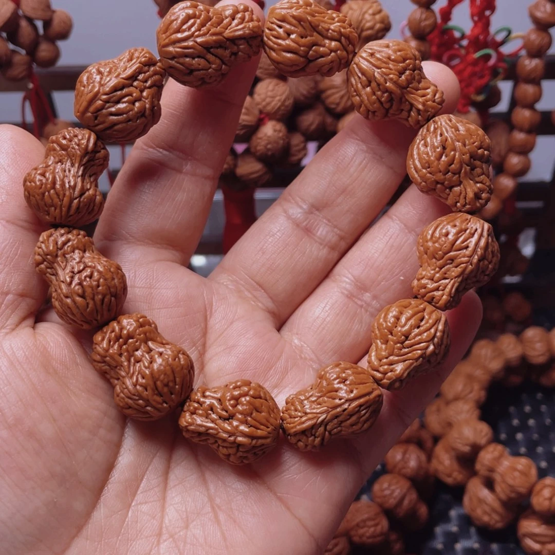 木质类龙纹桃枭手串