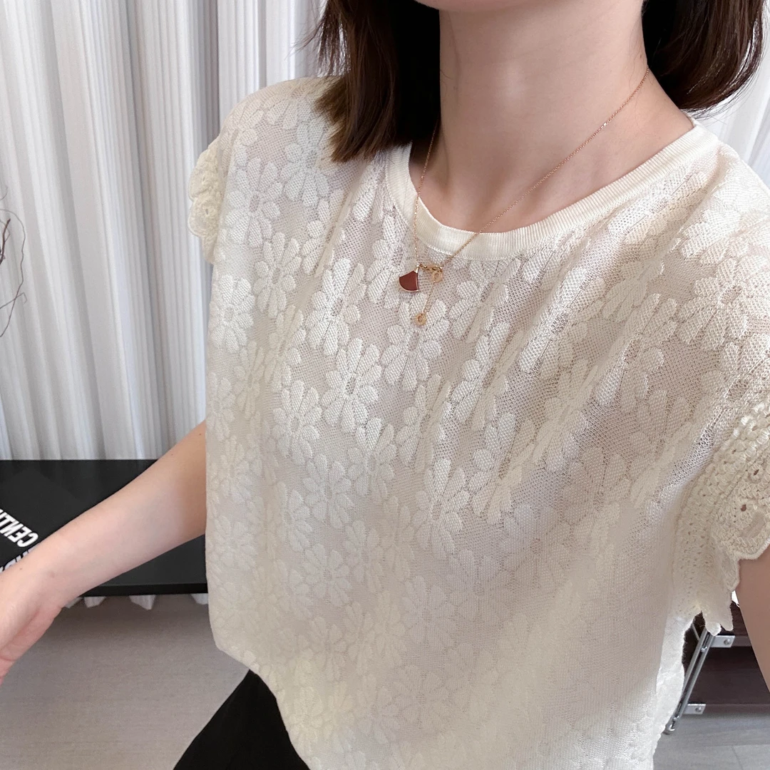 蕾丝花边袖花朵提花飞飞袖圆领短袖夏季新款上衣宽松韩版T恤女士