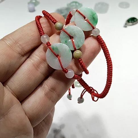 颈饰未镶嵌翡翠翡翠
