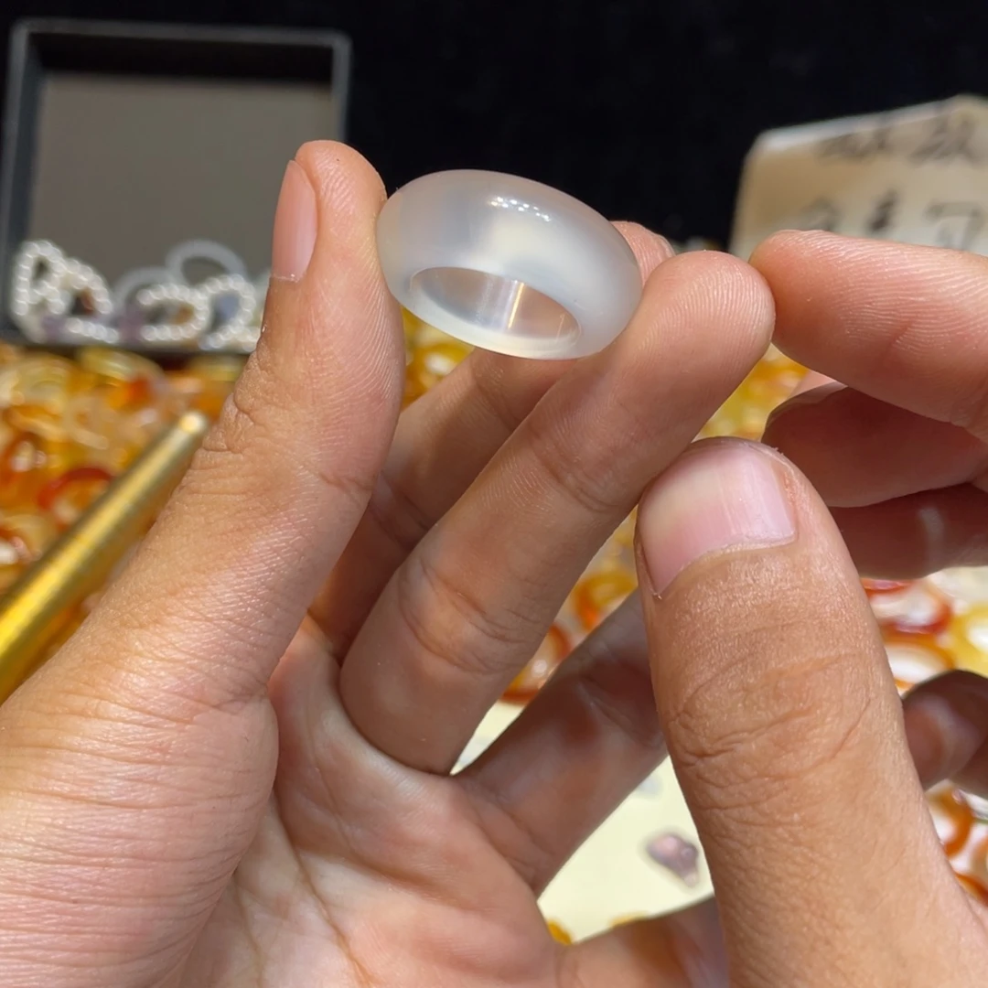 玛瑙/玉髓未镶嵌戒指50号港14 默认瑕疵