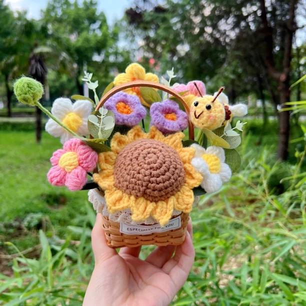 生日礼物小花篮蜜蜂多巴胺纯手工毛线花铃兰向日葵送闺蜜老师孩子