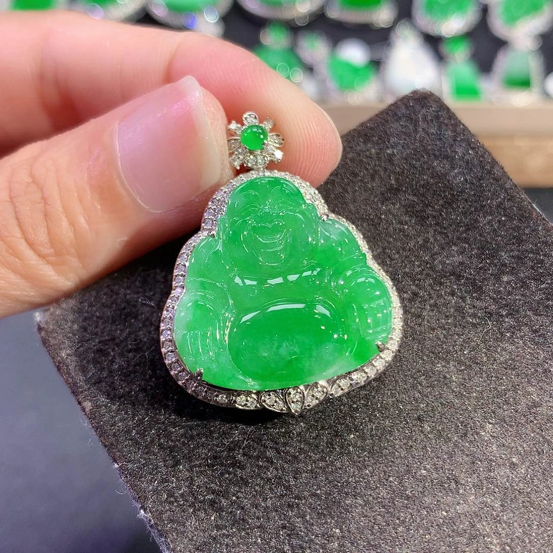 翡翠18K金镶嵌吊坠(赠链)