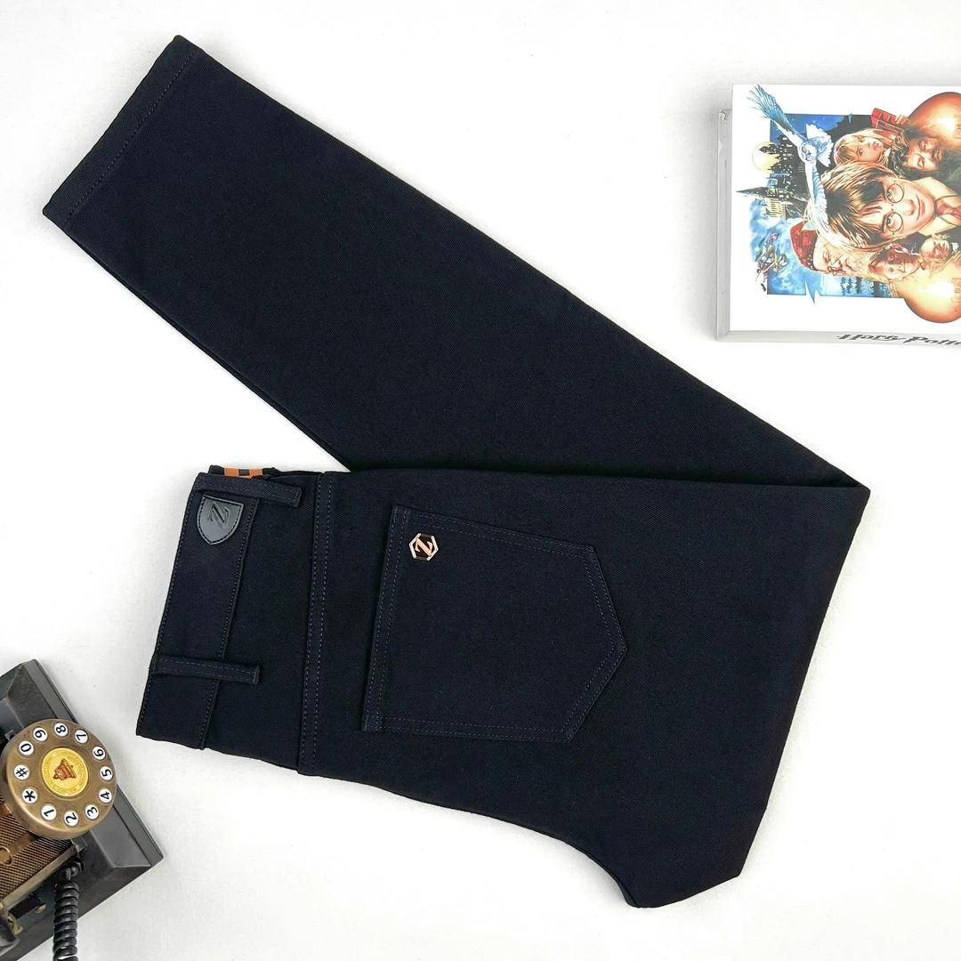 抗皱防褪色秋冬季新款7205弹力轻奢黑色男士百搭修身小直筒牛仔裤