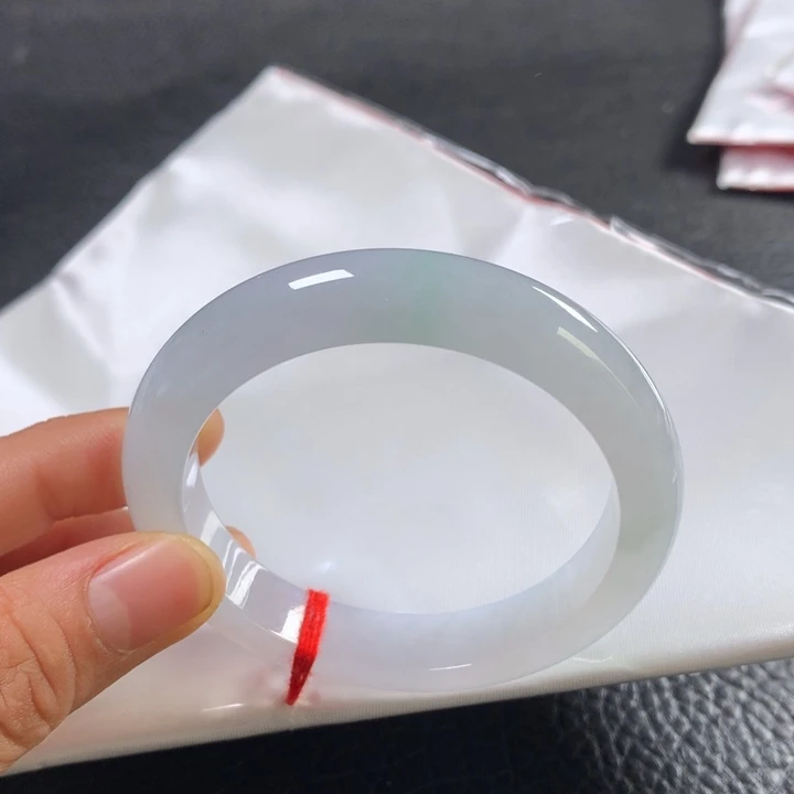 翡翠未镶嵌手镯54圈