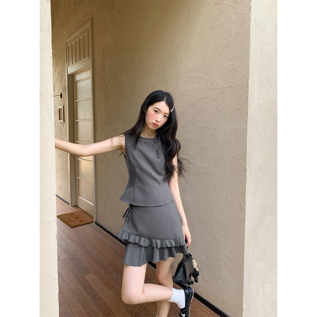 你好卡农 法式背心荷叶边半身裙套装女夏季高级感修身显瘦两件套