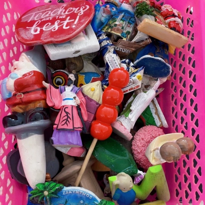 所***见有机玻璃微瑕。