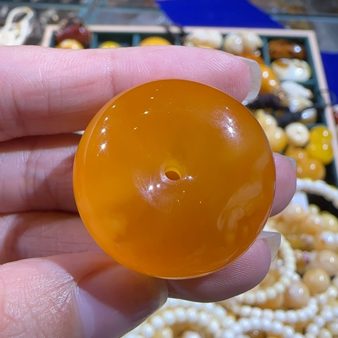 琥珀未镶嵌裸石焦皮橘红平安扣