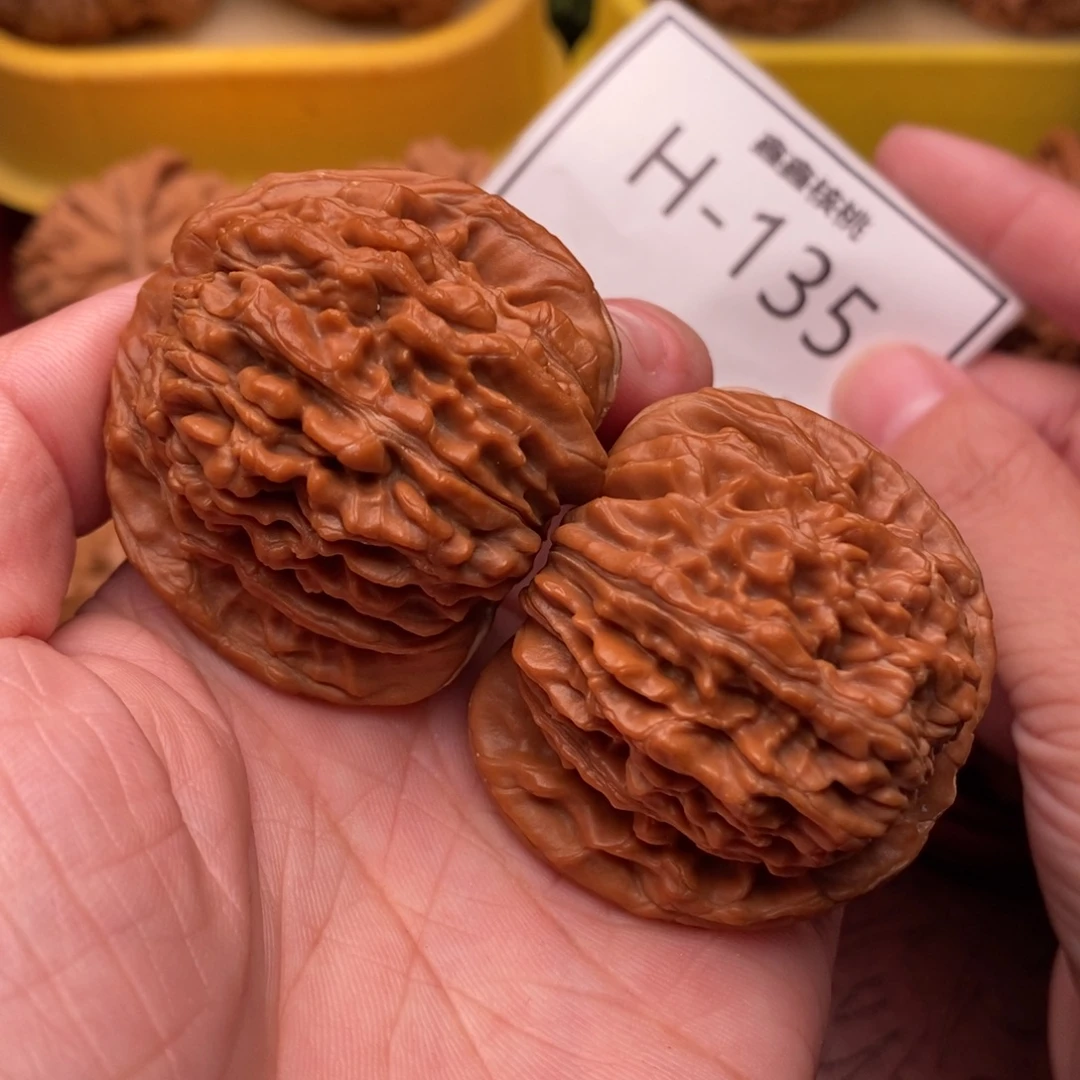 把件桃核山地楼43…..