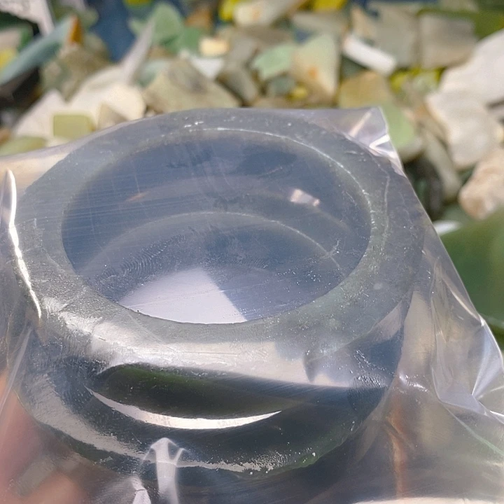 未镶嵌手镯和田玉(糖玉)
