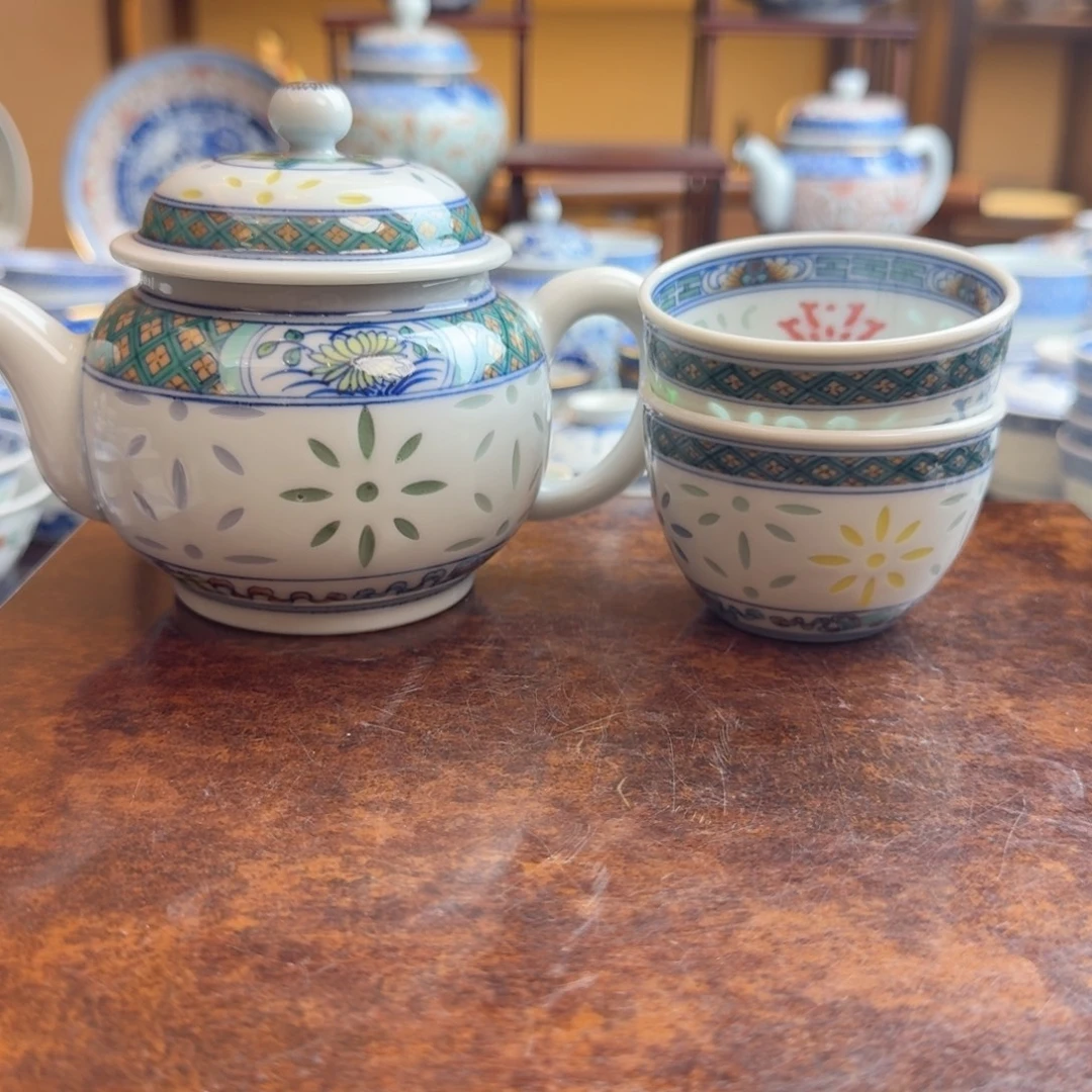 盛***易陶摆件景德镇陶瓷壶两个杯