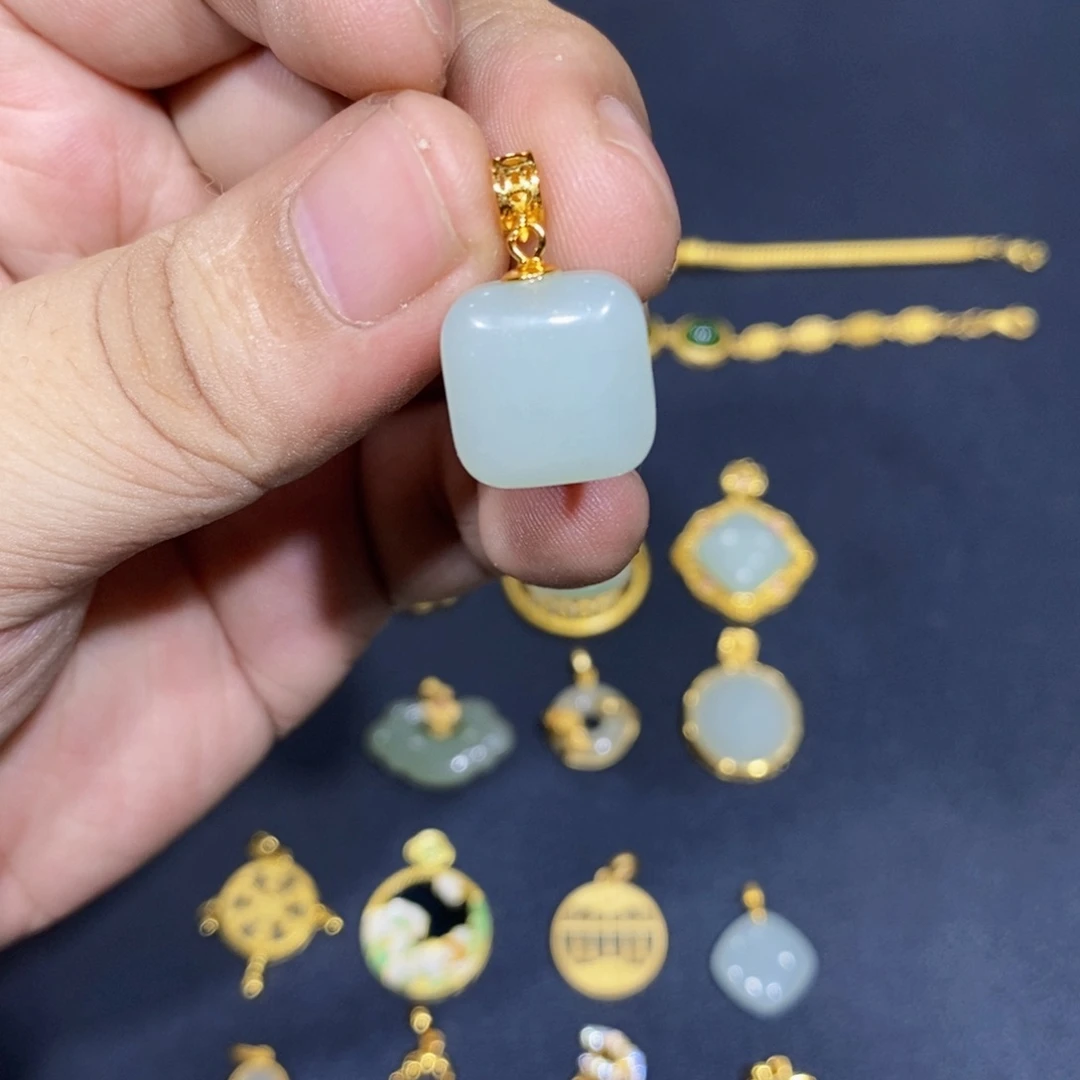 和田玉银S925镀金镶嵌颈饰