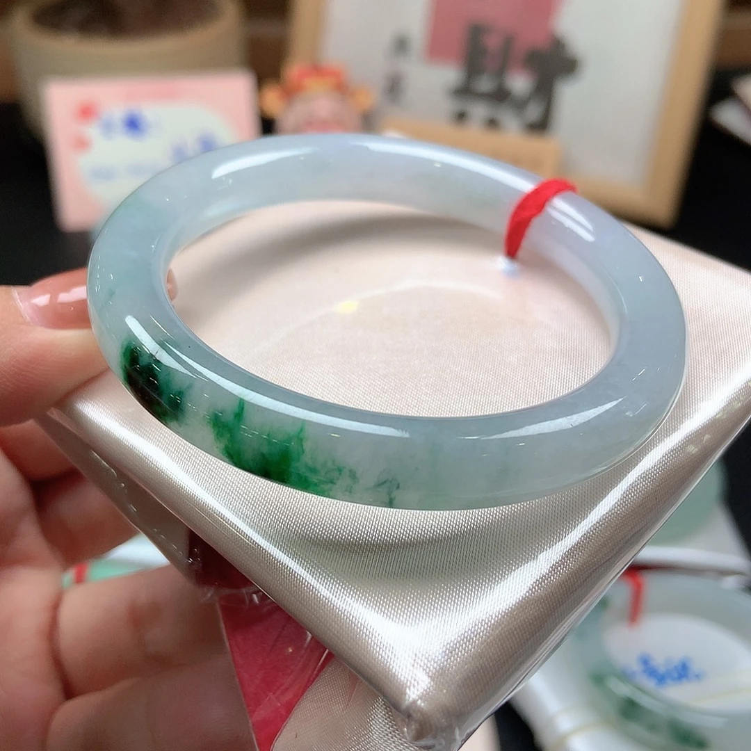 翡翠未镶嵌手镯48号