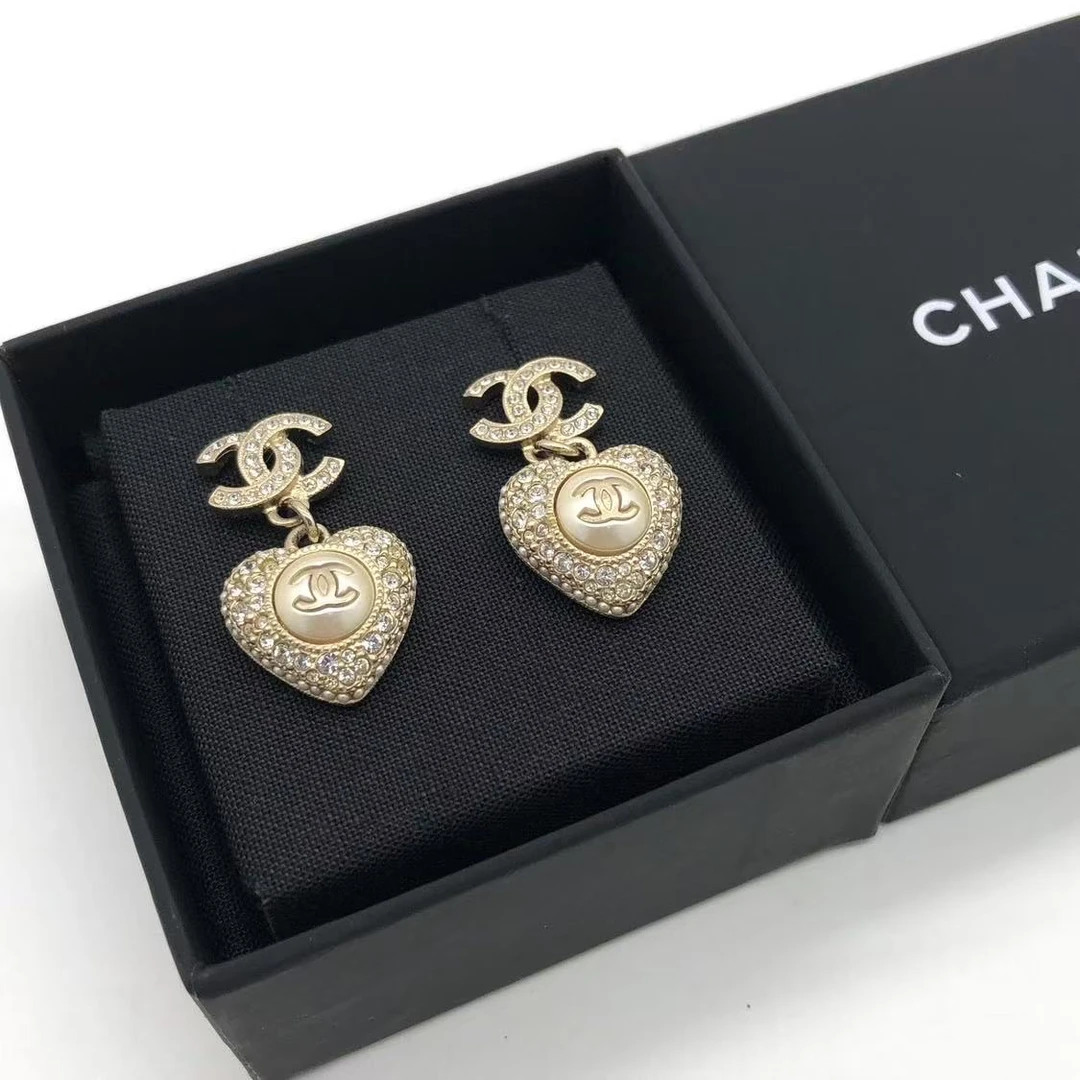 99新 Chanel/香奈儿 【夏玮玮专属】Chanel香奈儿爱心双C耳环