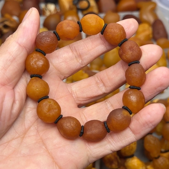 琥珀未镶嵌裸石天然蜜蜡手串
