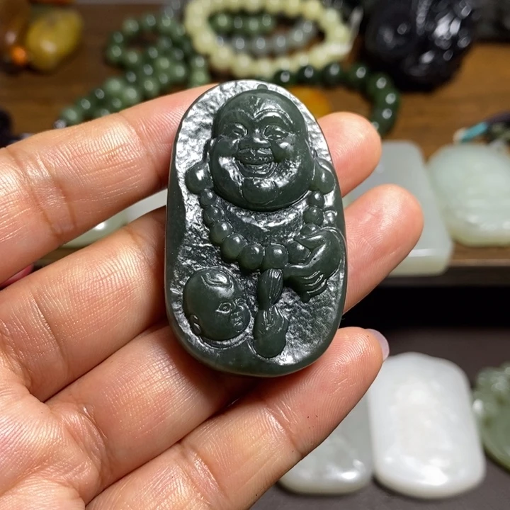 颈饰未镶嵌和田玉