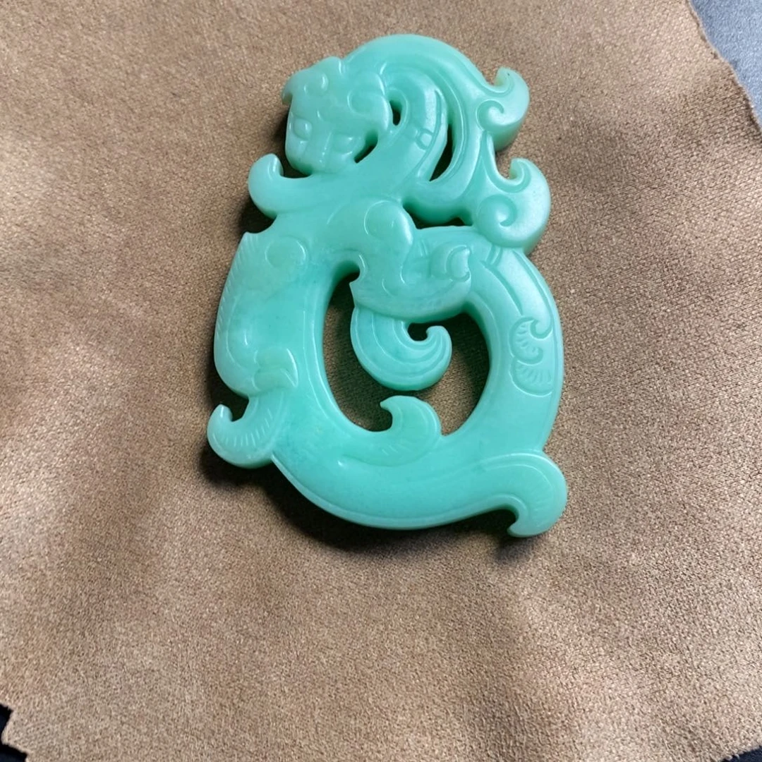 潘***熊未镶嵌手把石英质玉（缅黄）