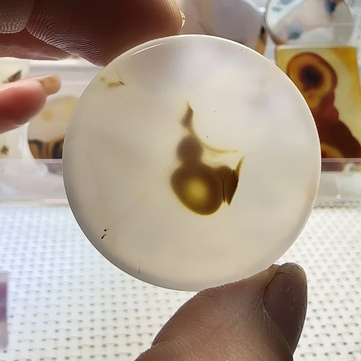 玛瑙/玉髓未镶嵌珠宝奇石