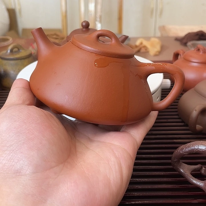 茶壶紫砂发光丰富哥哥