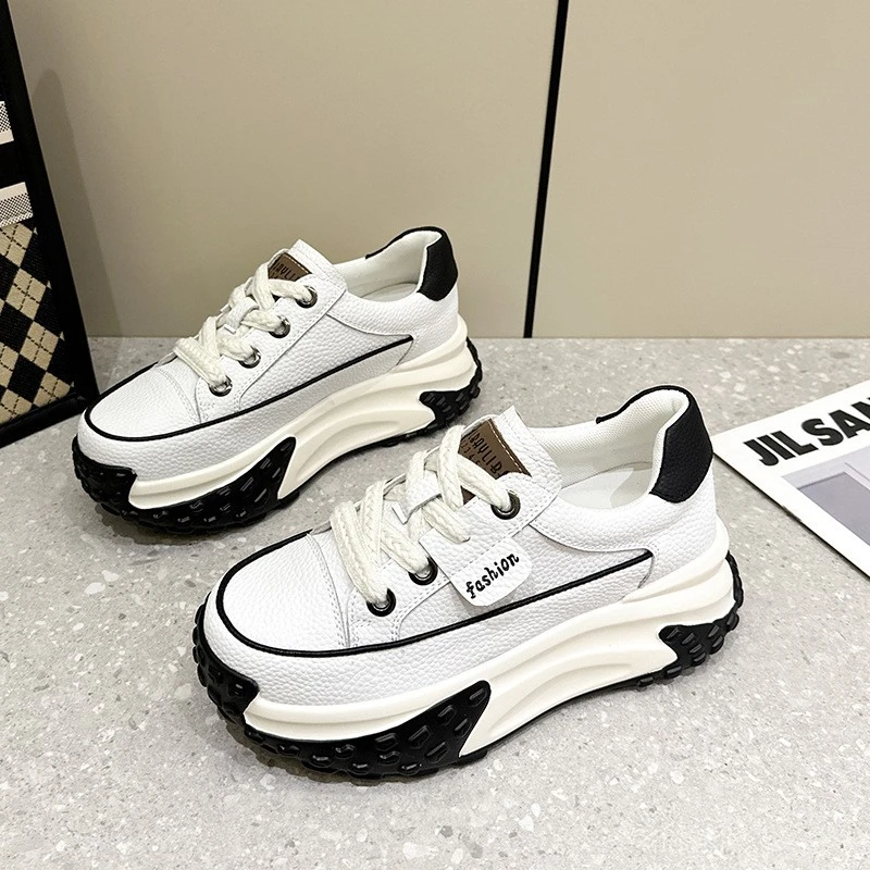 6cm增高真皮小白鞋女2025春季新款板鞋学生百搭小码厚底松糕鞋