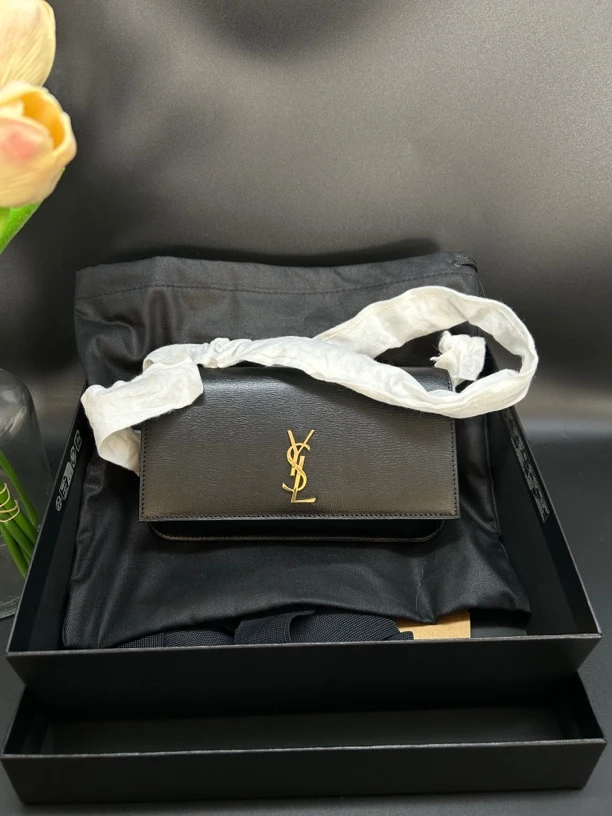 99新 YSL/圣罗兰 圣罗兰YSL MONOGRAM手机包 全新