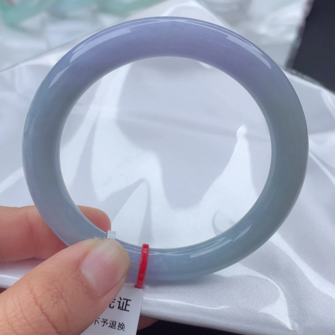 翡翠手镯（圆镯）未镶嵌