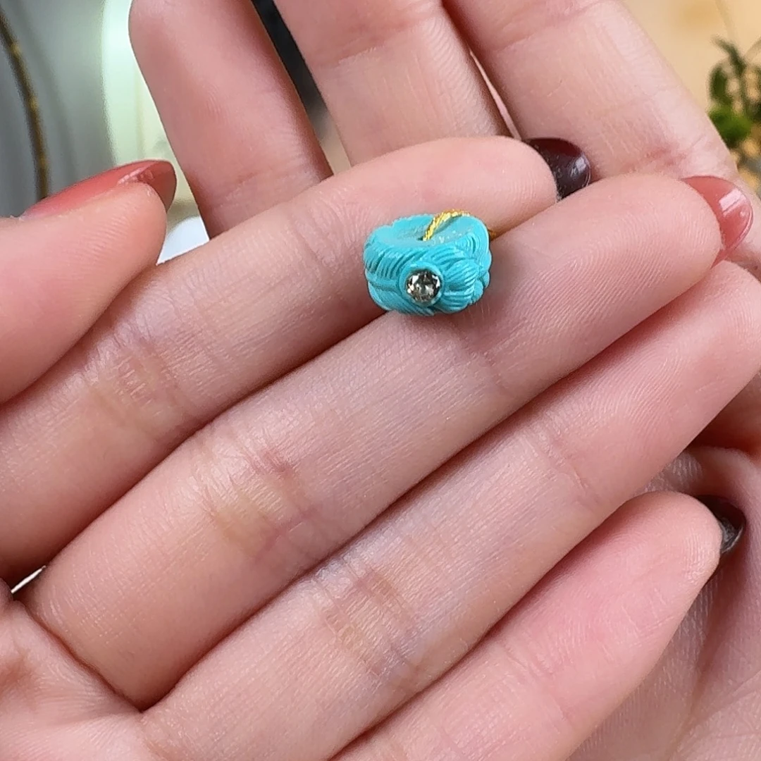 绿松石未镶嵌挂件