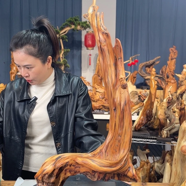 柏木（崖柏）随型摆件