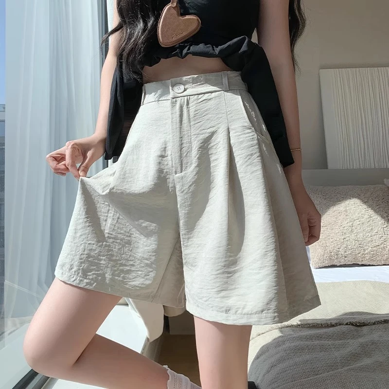 白色奶芙西装短裤女夏季2025新款外穿a字中裤冰丝山本阔腿五分裤