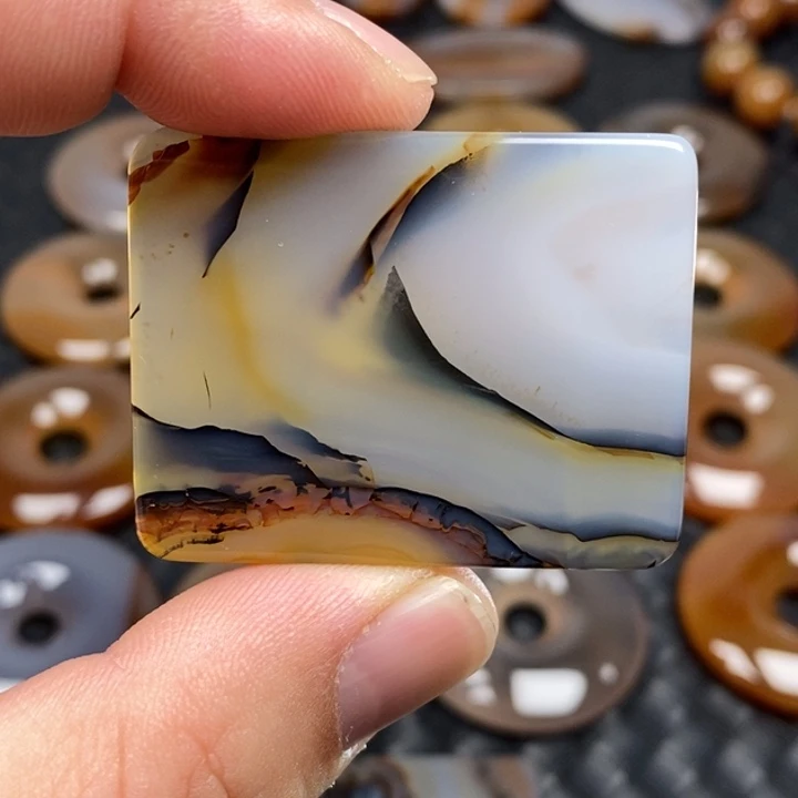 玛瑙/玉髓未镶嵌颈饰