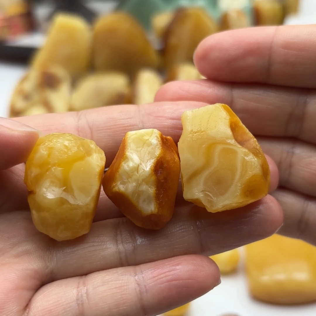 定制琥珀未镶嵌M***主琥珀