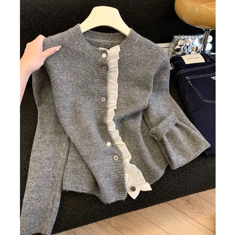 自留款推荐~温柔风花边拼接针织开衫女秋冬款奶fufu显瘦软糯毛衣