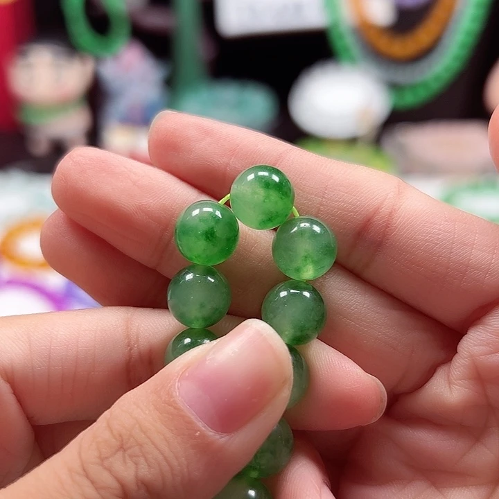 卡9+绿飘花3颗散珠