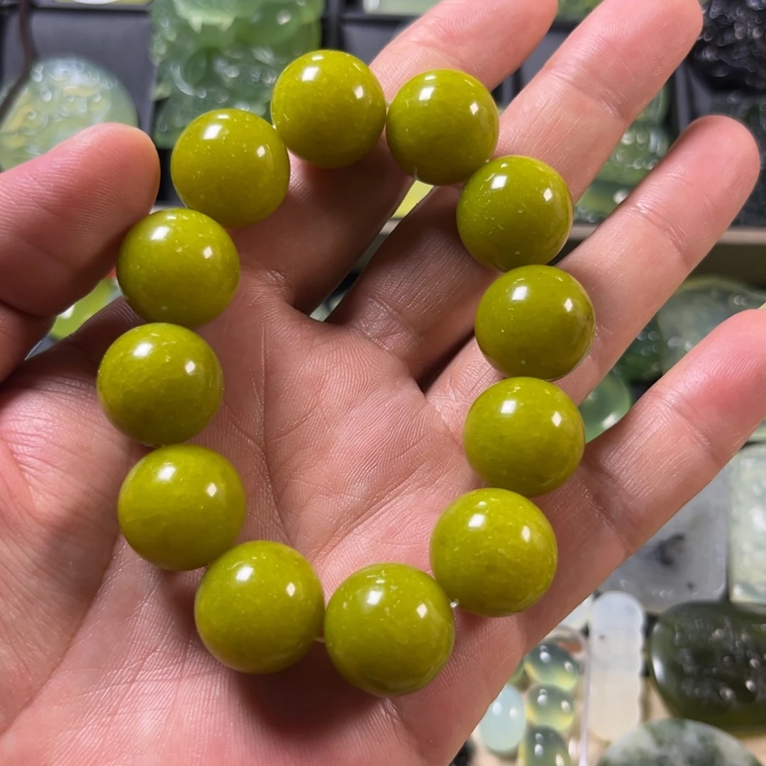 未镶嵌蛇纹石玉颈饰